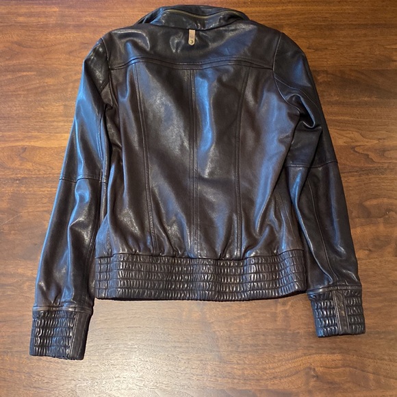Mackage Leather Bomber Jacket Chocolate Brown with Hidden Hood Size Small - Picture 4 of 4